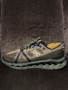 On CloudSurfer Running Shoes Womens Size 8.5 Sneakers Athletic Walking Gym